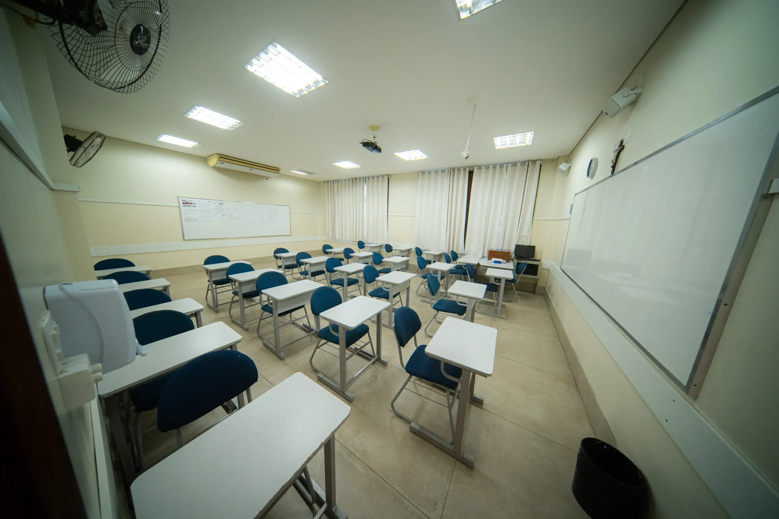 sala ensino médio